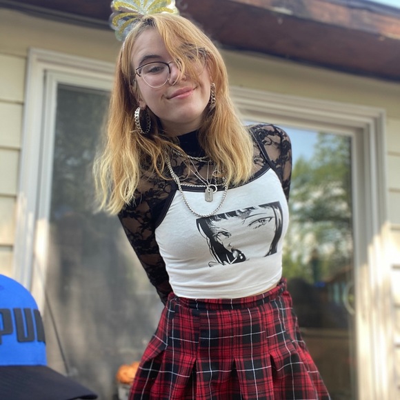 Meet your Posher, Shannyn - Picture 1 of 2